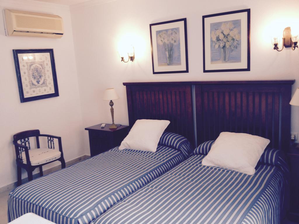 Dominion Apartments Estepona Rum bild