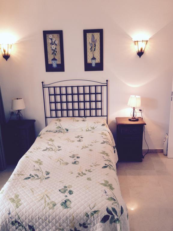 Dominion Apartments Estepona Rum bild